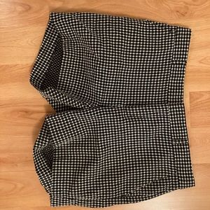 Banana Republic Sloan Black White Checker Pattern Pockets Dress Shorts Size 4 a1